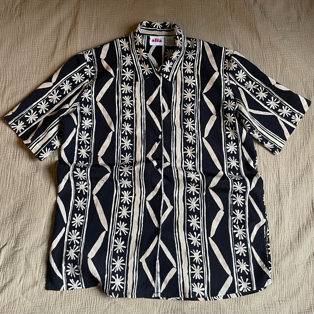 Vintage 90’s Alia shirt